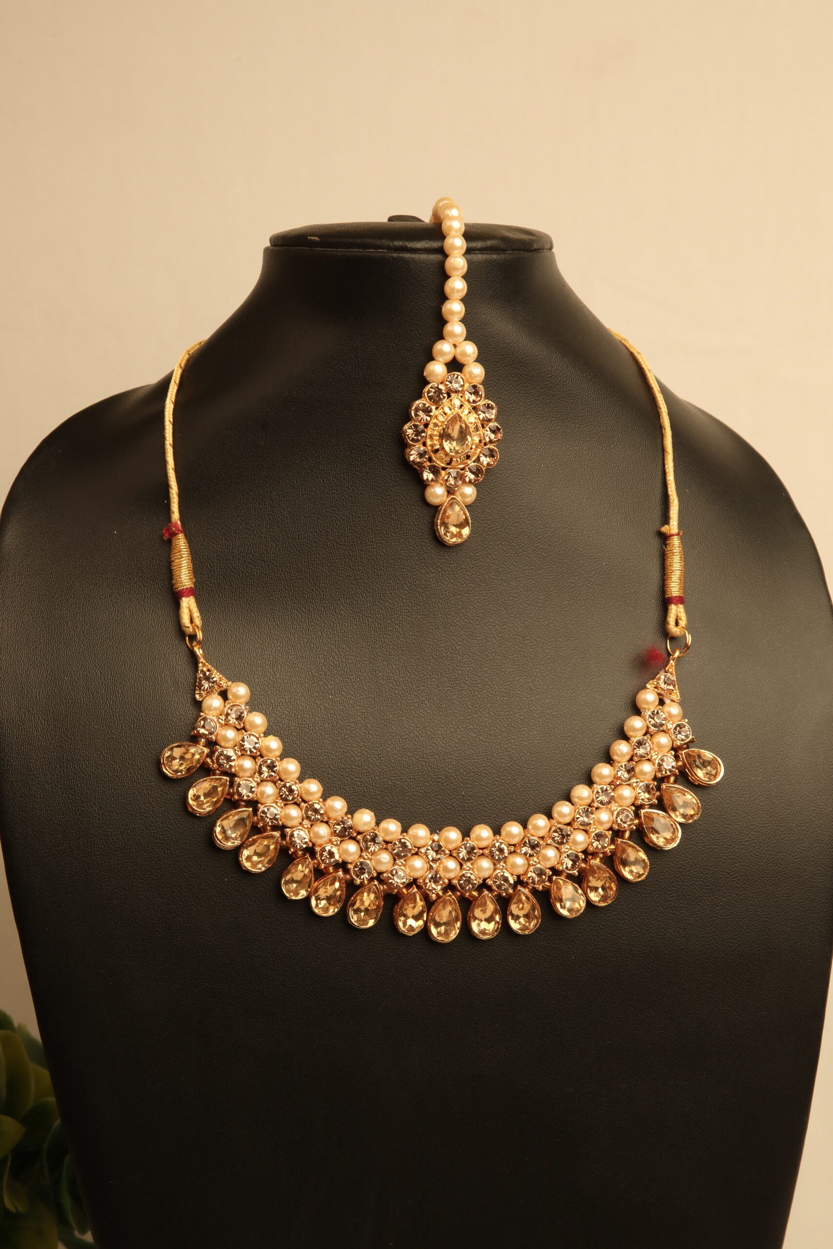 Ivory Elegance Pearl Necklace Set