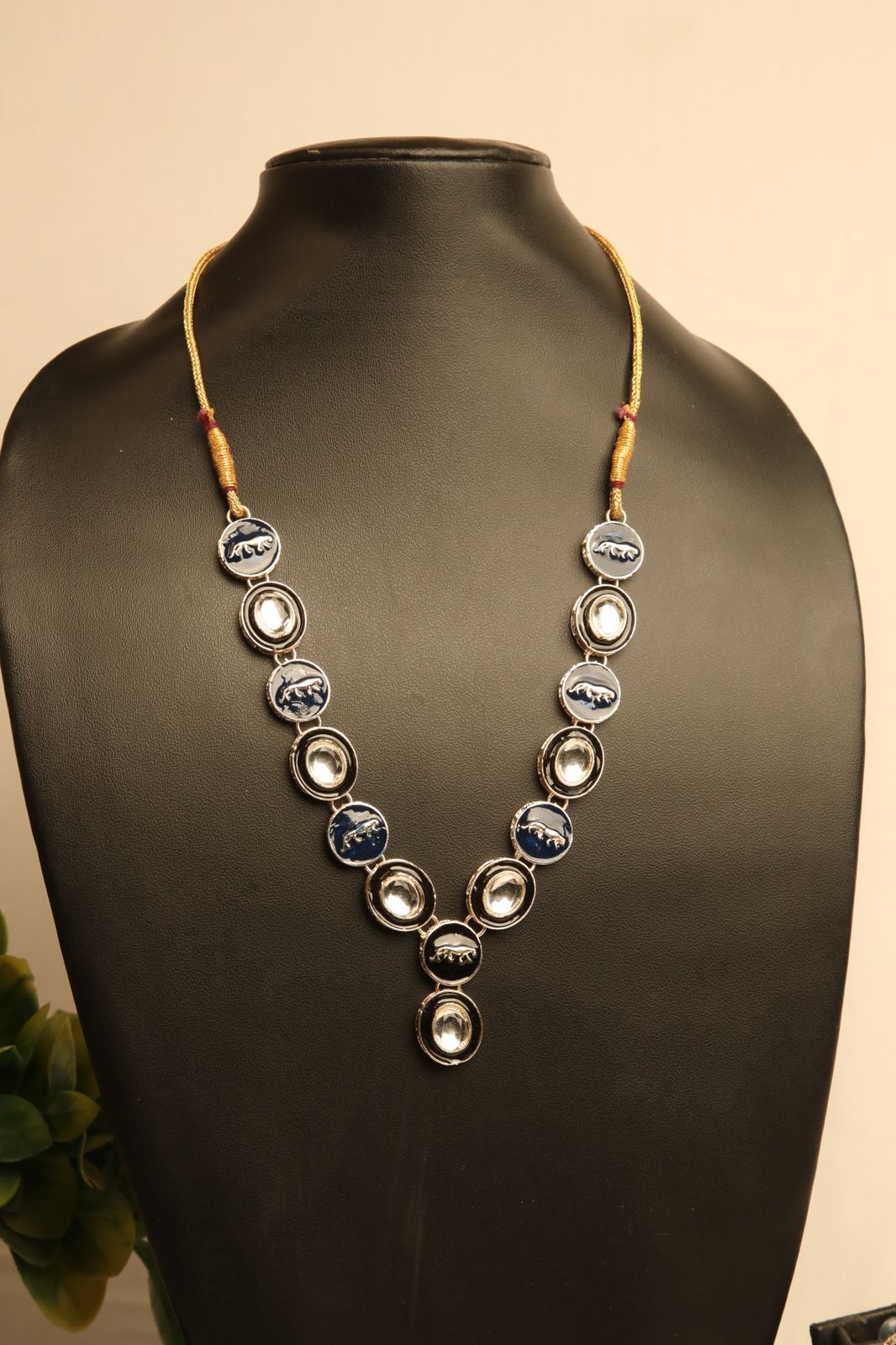 Midnight Majestiy Necklace set