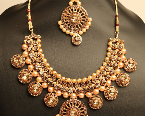 Golden Embrace Necklace set