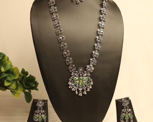 Silken Peacock Necklace set