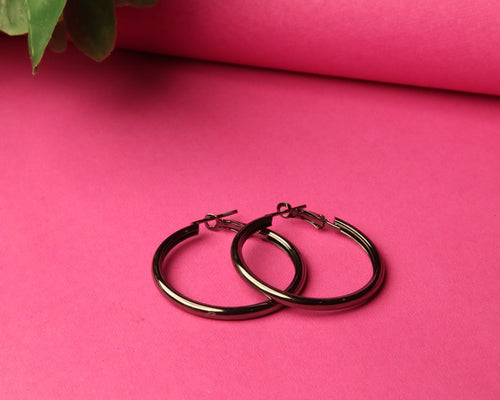 Black circleular Earrings